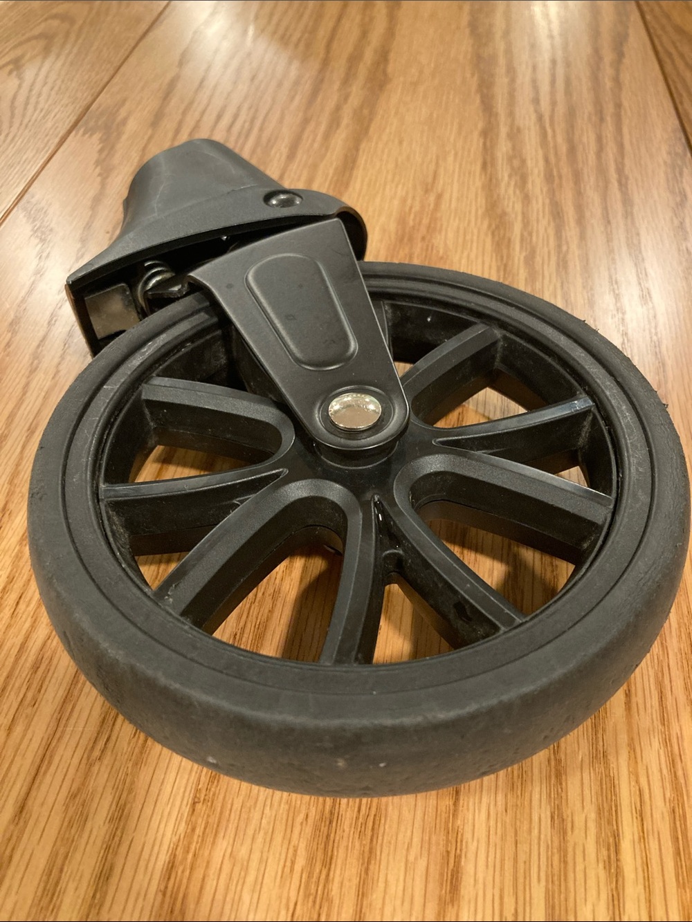 Chicco Mini Bravo plus wheel
